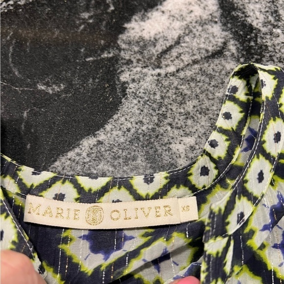 MARIE OLIVER silk blend button down short sleeve blouse with metallic threads - Picture 11 of 12
